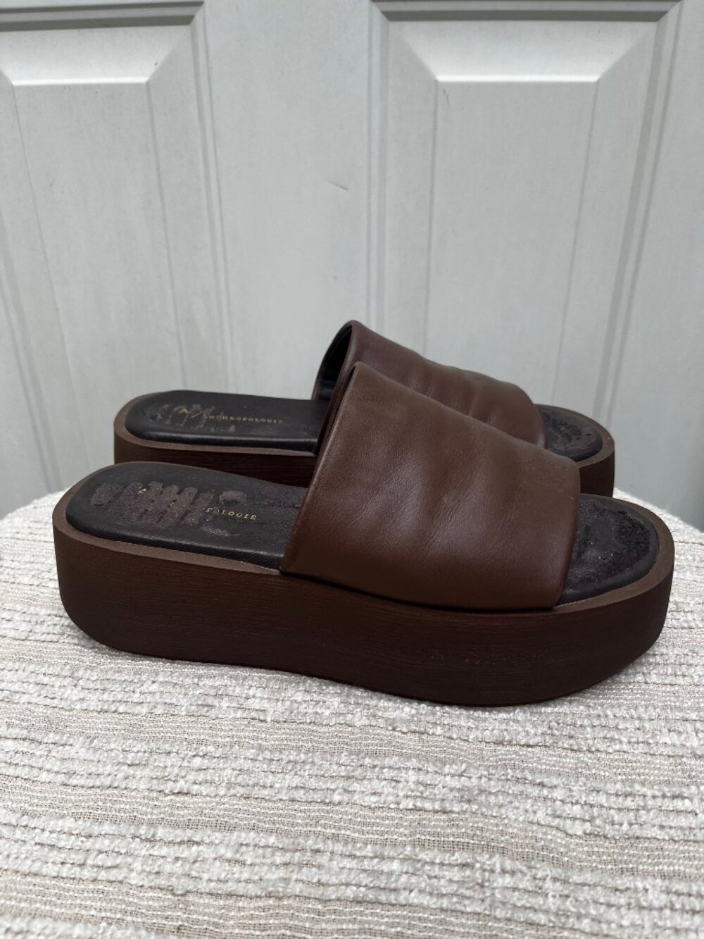 Anthropology Leather Platform Slides Sandals Size 40 (US 9 - 9.5)
